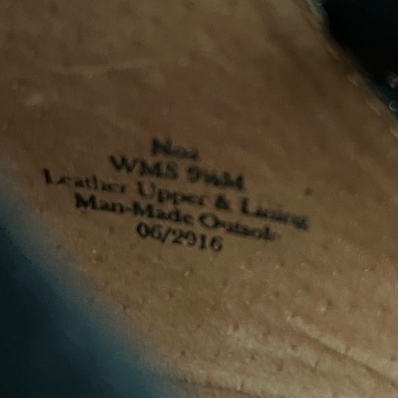 Gentle Souls Noa Leather Green Metallic Wedge Elastic Straps Round Toe Shoe 9.5 - Picture 12 of 12